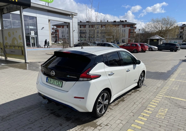 Nissan Leaf cena 77067 przebieg: 93000, rok produkcji 2018 z Pszczyna małe 56